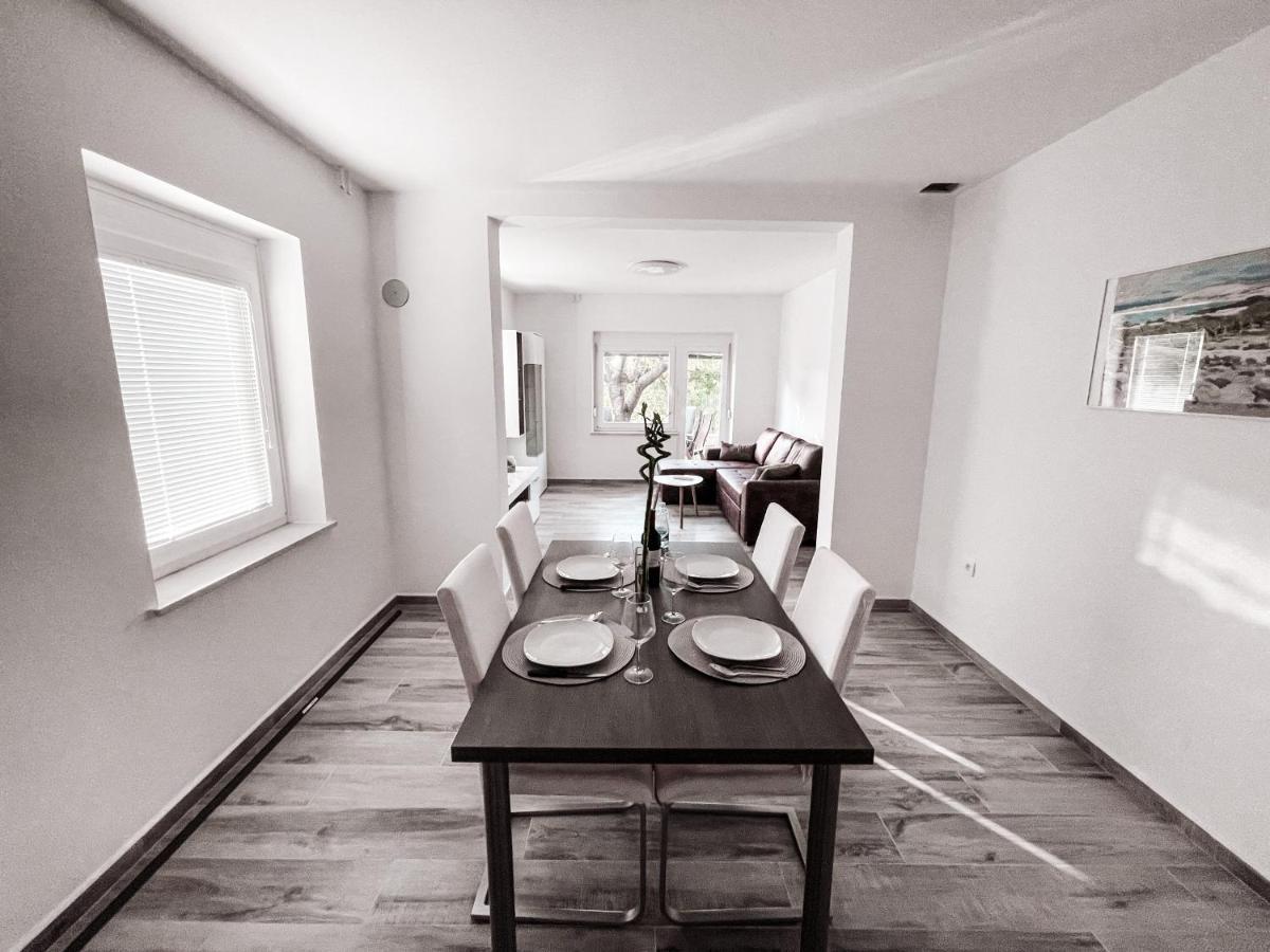 Apartment Premium Zgornje Skofije