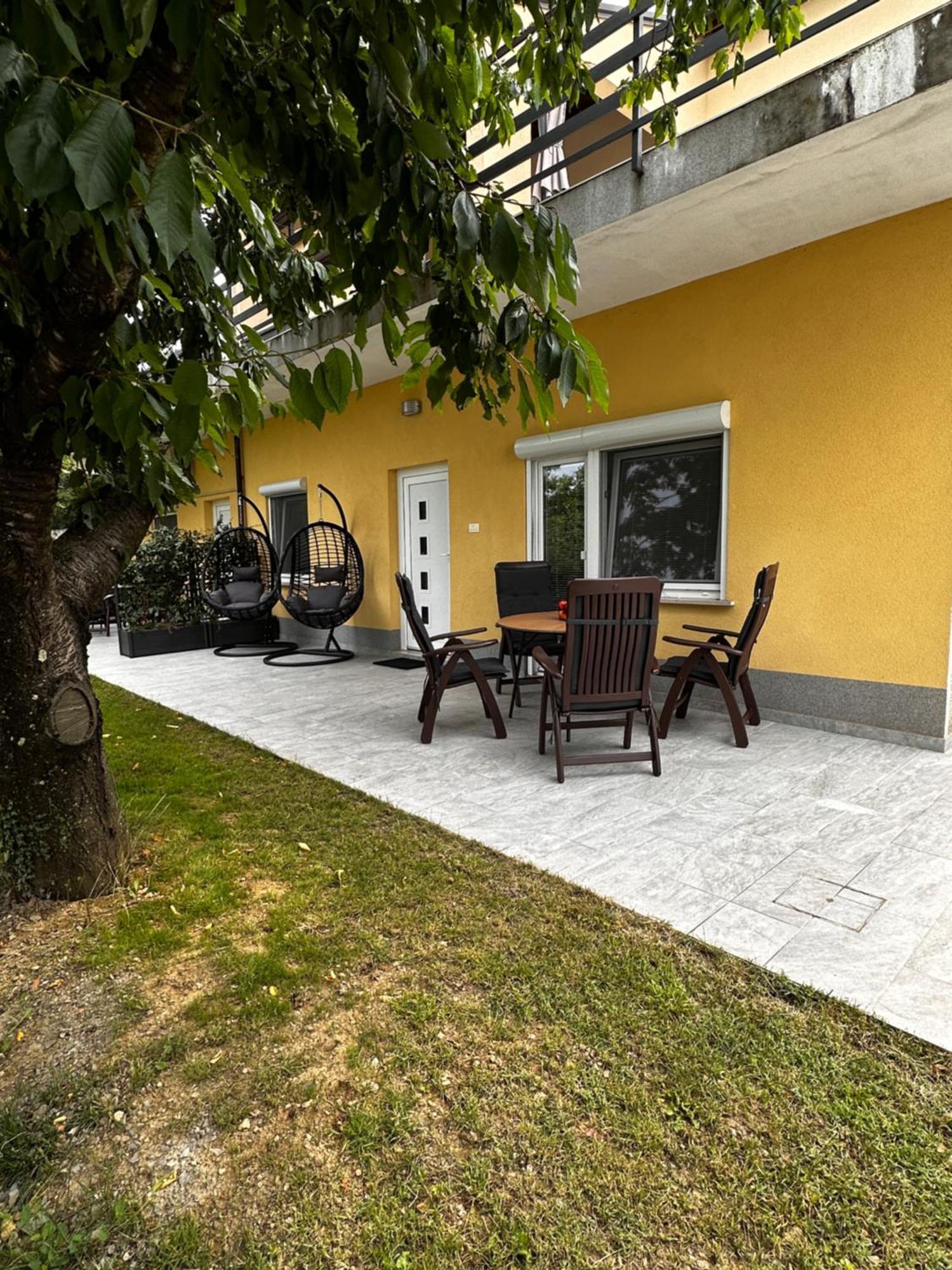 Apartment Premium Zgornje Skofije